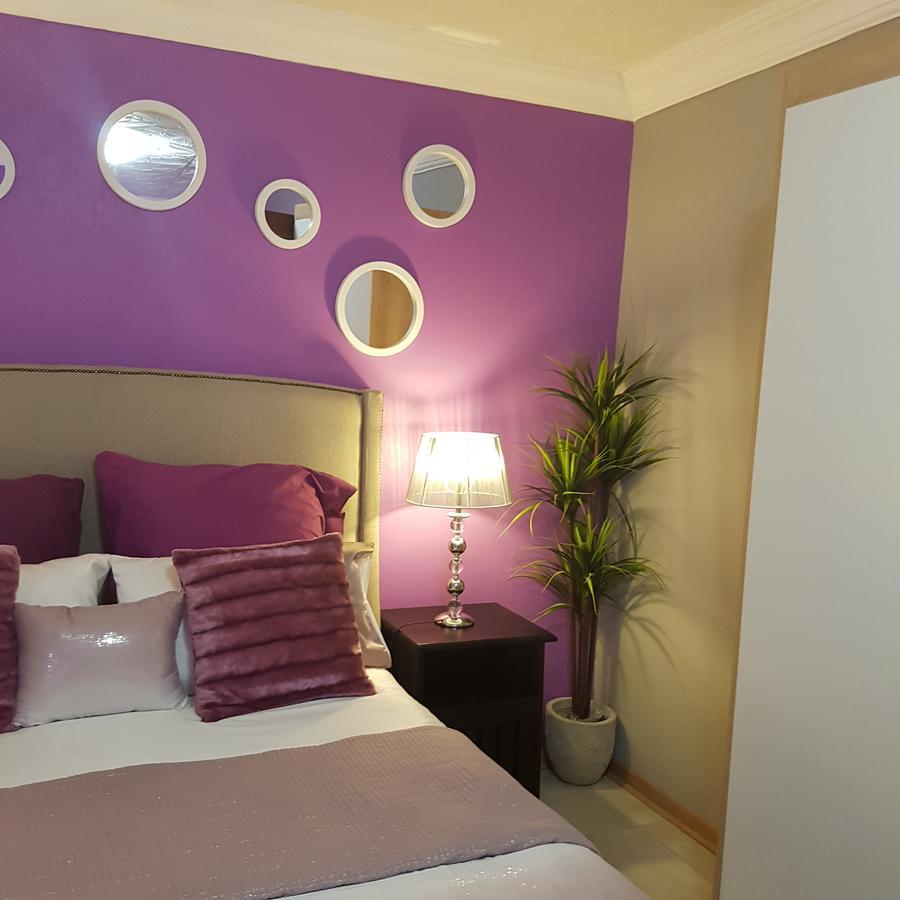 Hotel Dinaledi House Bela-Bela Esterno foto